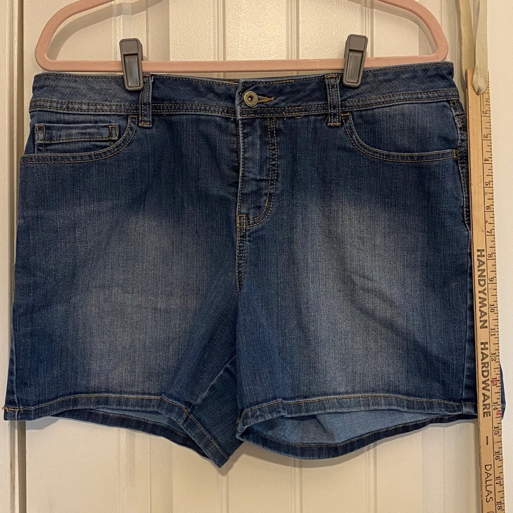 St. John’s Bay denim shorts